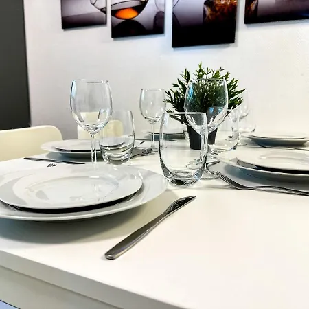 Apartment Cosyhomes24 - Centrally With Balcony And Parking Space - Mh06 *