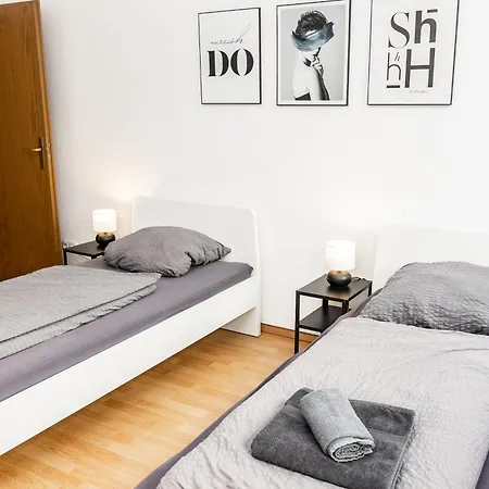 Cosyhomes24 - Centrally With Balcony And Parking Space - Mh06