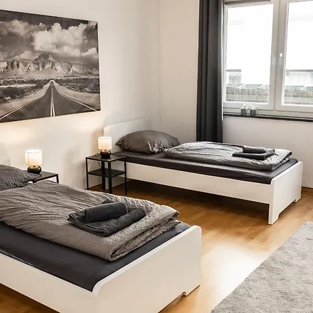 Cosyhomes24 - Centrally With Balcony And Parking Space - Mh06 Apartment *