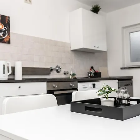 Cosyhomes24 - Centrally With Balcony And Parking Space - Mh06 Appartement