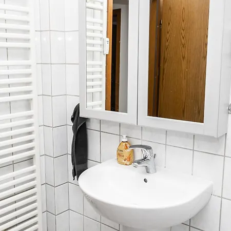 Cosyhomes24 - Centrally With Balcony And Parking Space - Mh06 Apartment *